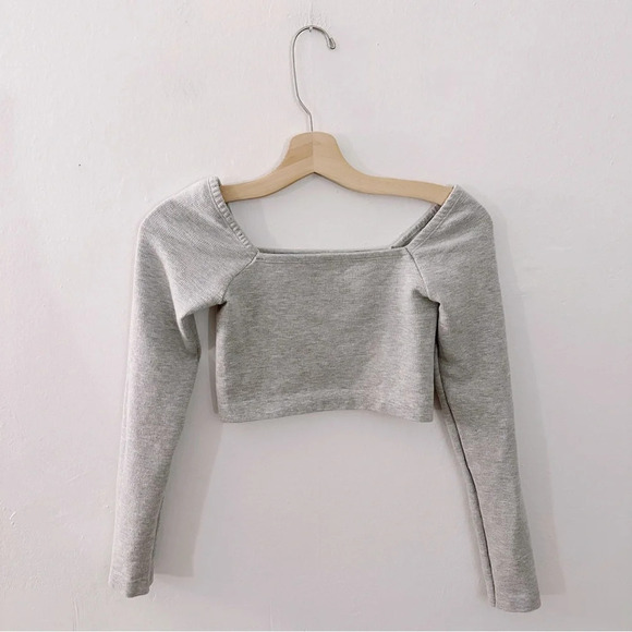 Fabletics Kinsley Top Ribbed Long Sleeve Athletic Balletcore Layering Square - Picture 4 of 6